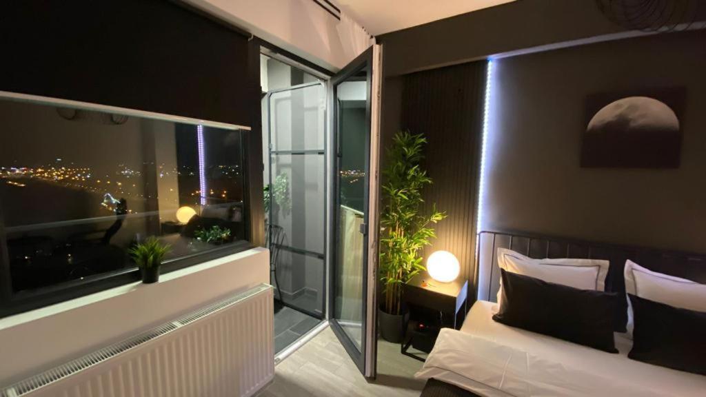 Q Select Apartment - Palas Center Iasi Exteriör bild