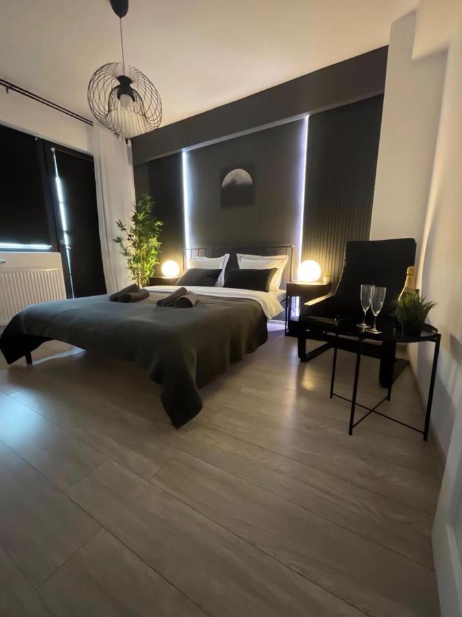 Q Select Apartment - Palas Center Iasi Exteriör bild